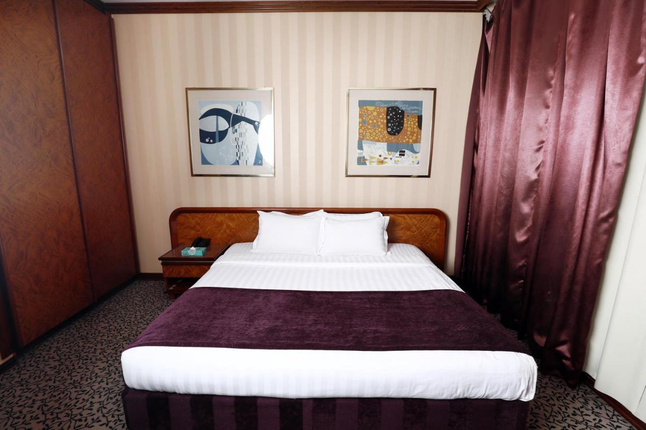 Al Hyatt Jeddah Continental Hotel Bagian luar foto