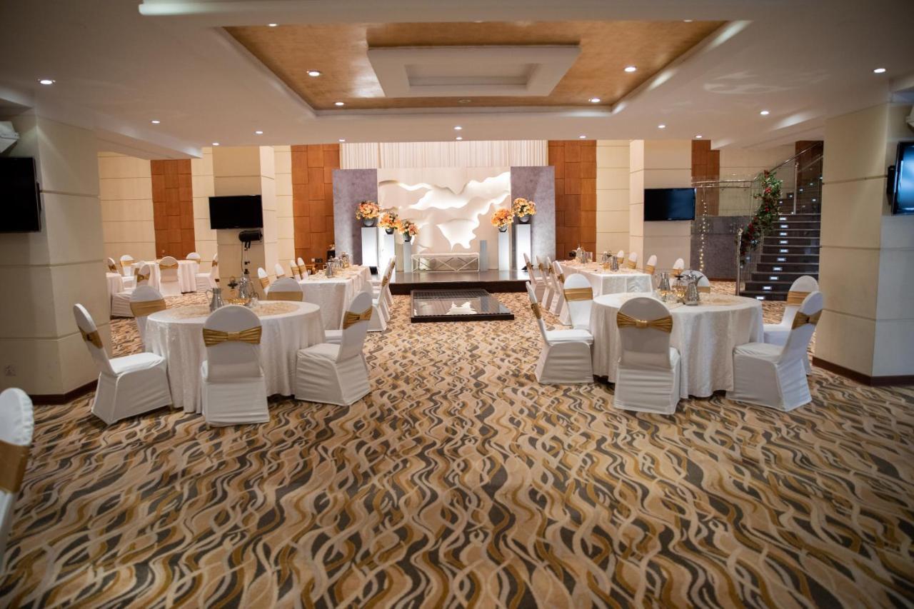 Al Hyatt Jeddah Continental Hotel Bagian luar foto