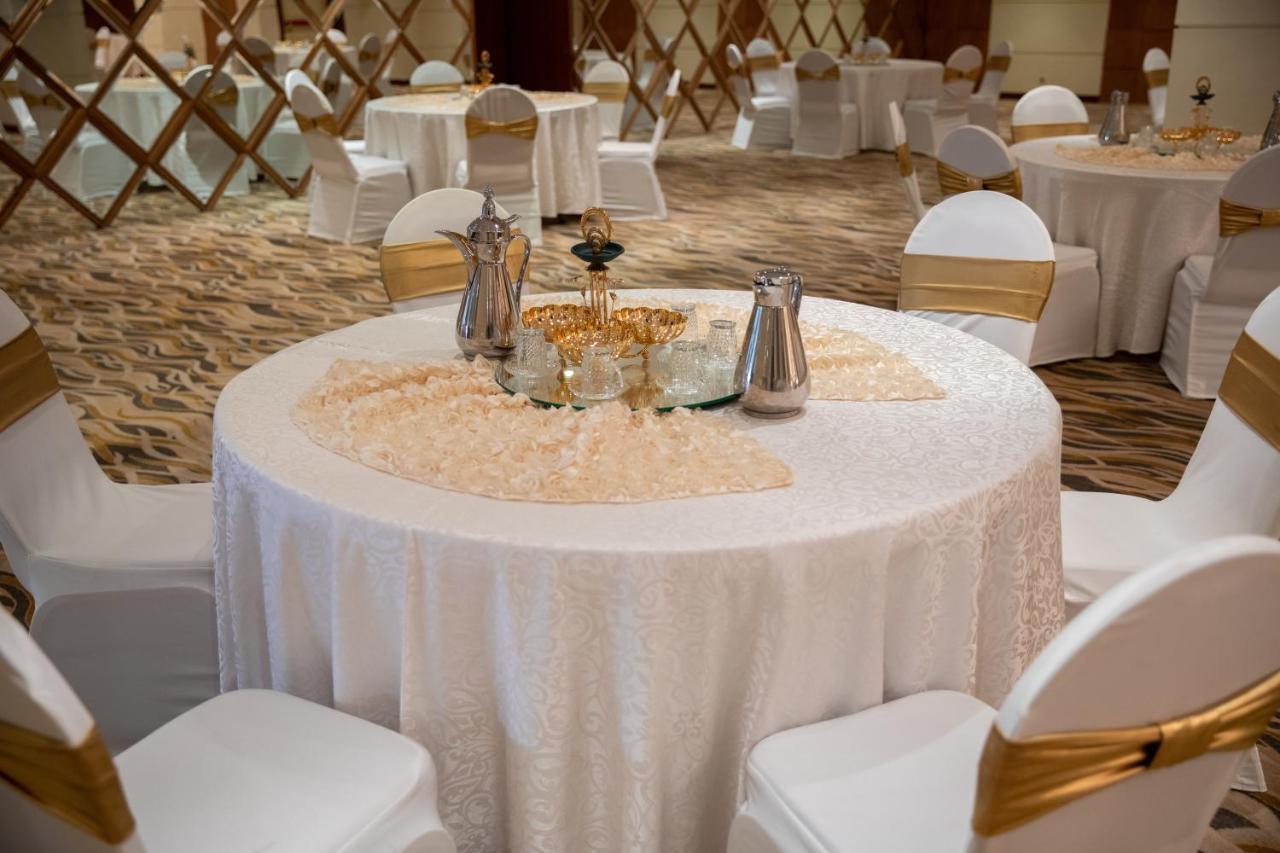 Al Hyatt Jeddah Continental Hotel Bagian luar foto