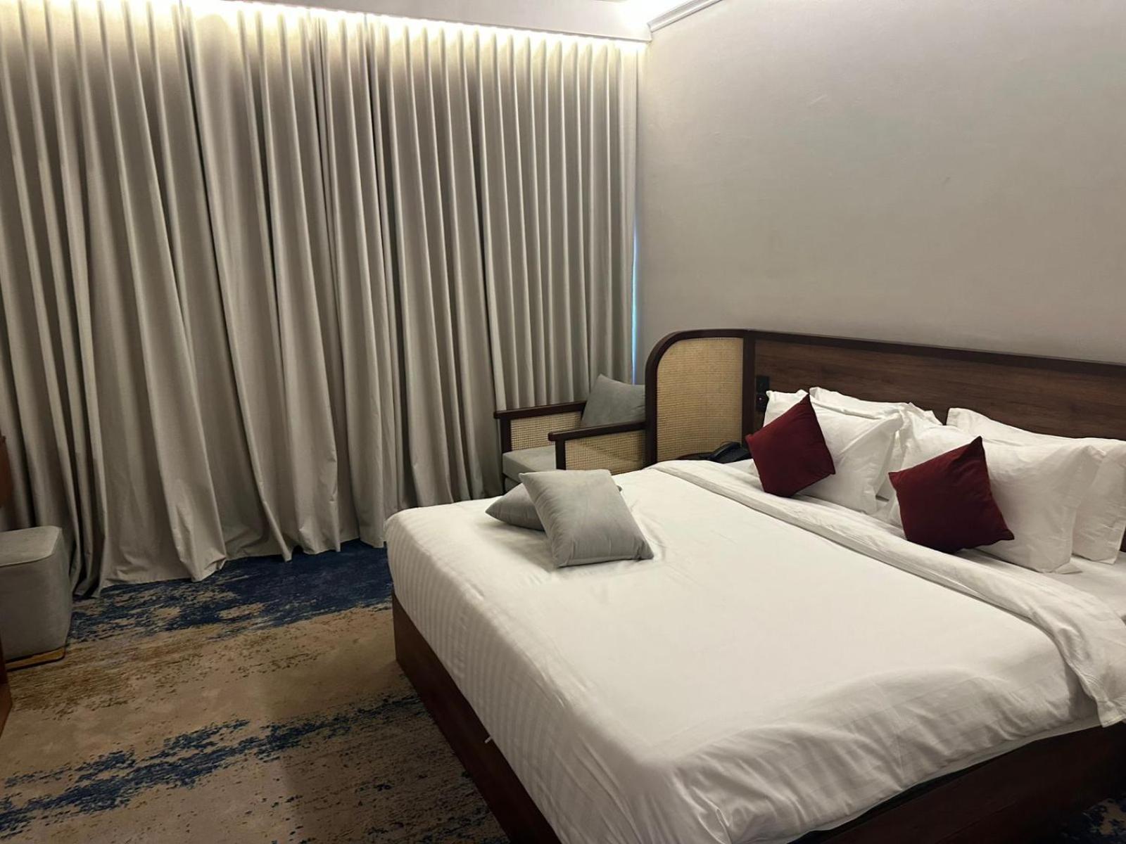 Al Hyatt Jeddah Continental Hotel Bagian luar foto