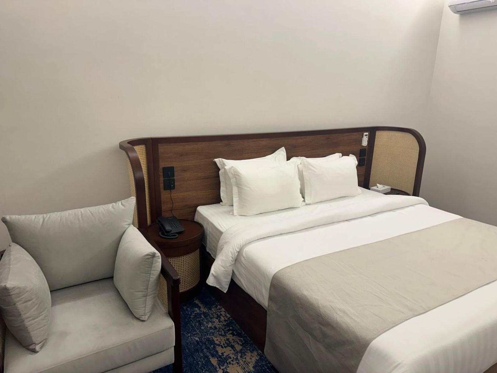 Al Hyatt Jeddah Continental Hotel Bagian luar foto